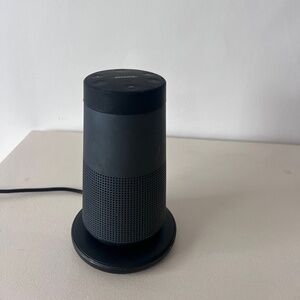 Bose Soundlink Revolve with charging base